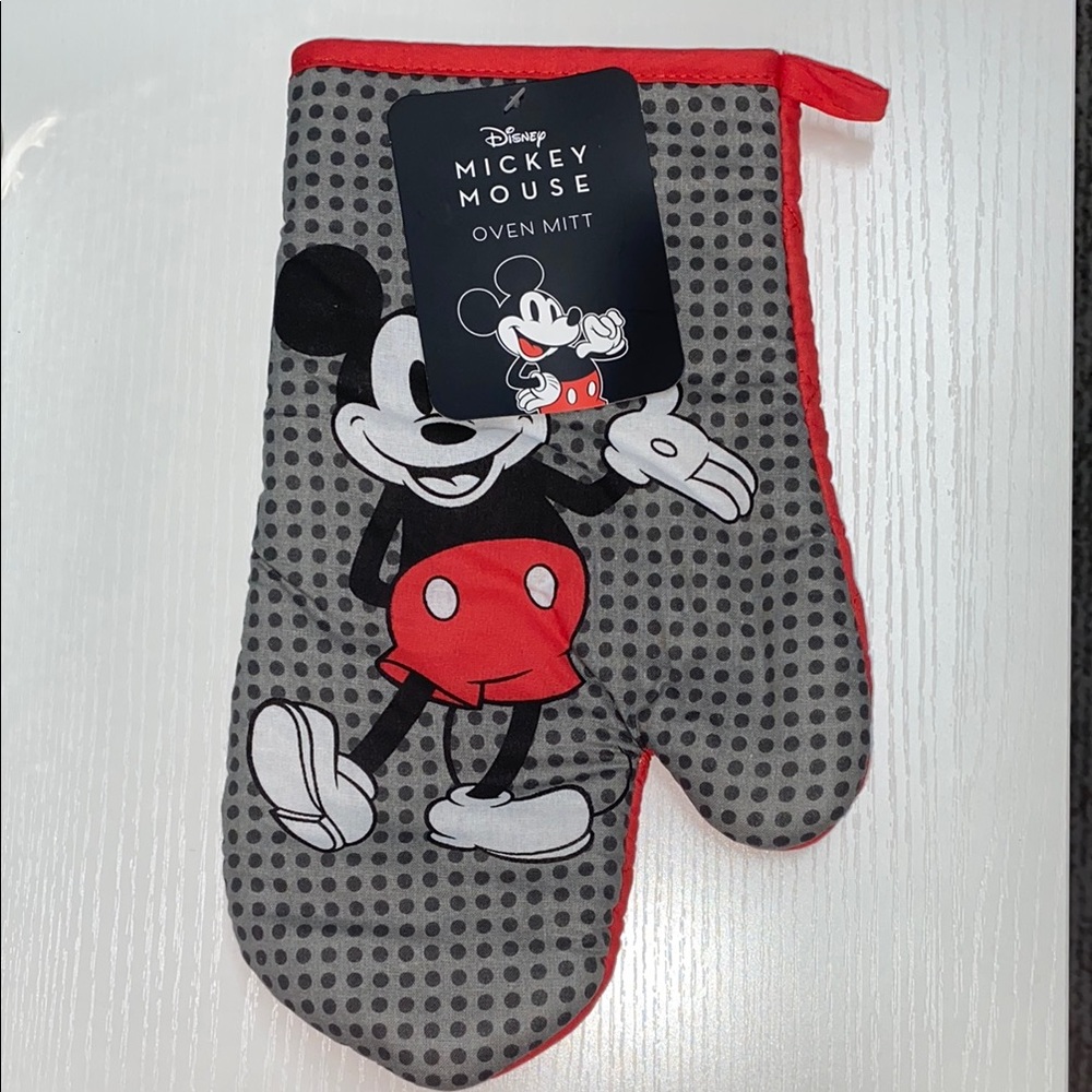 3/$20 bundle Disney Mickey Mouse Oven Mitt